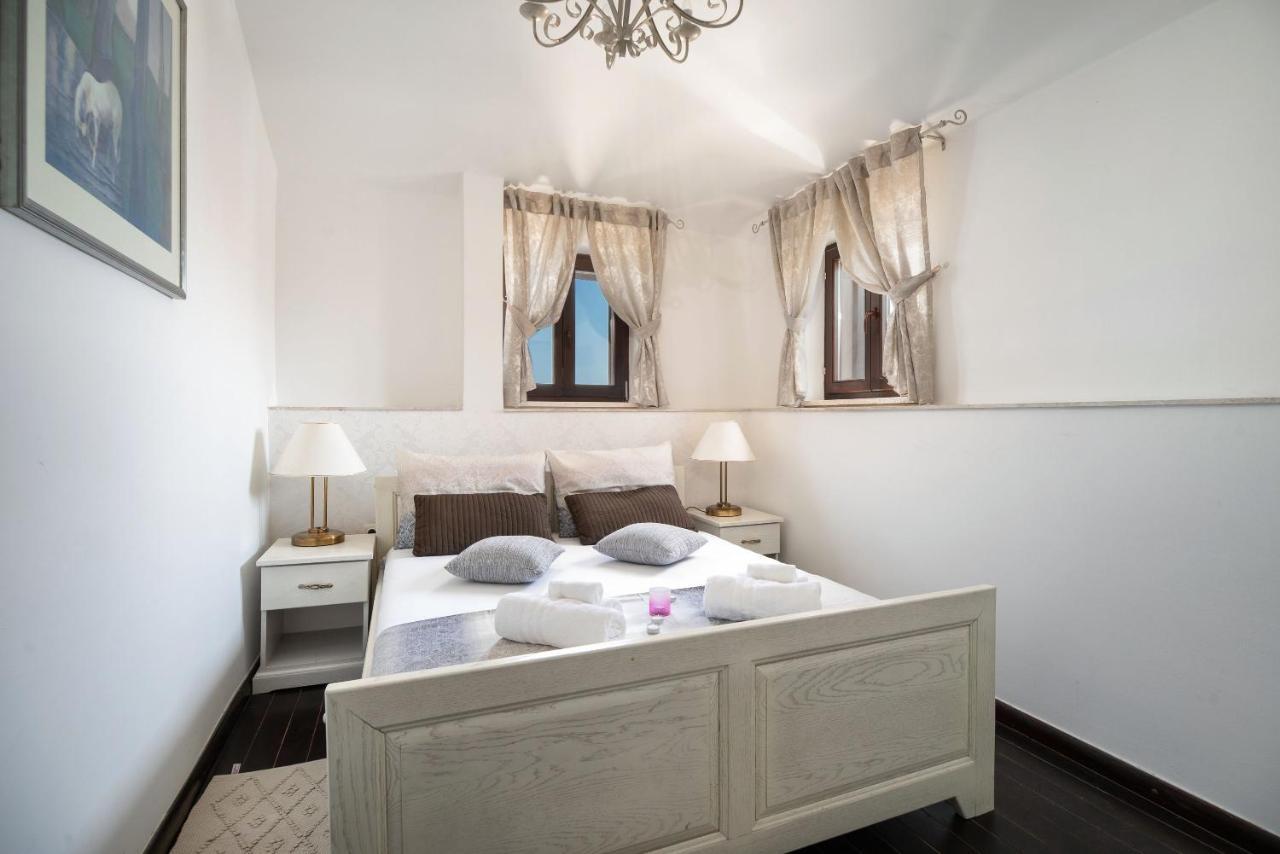 Luxury Apartments Perko Kaštela Extérieur photo